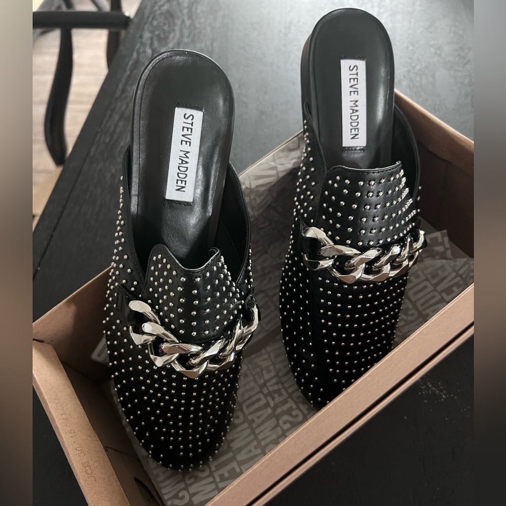 NIB Steve Madden Mules